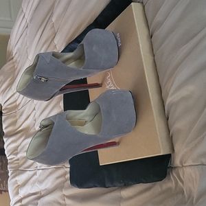 Christian Louboutin pumps gray size 37